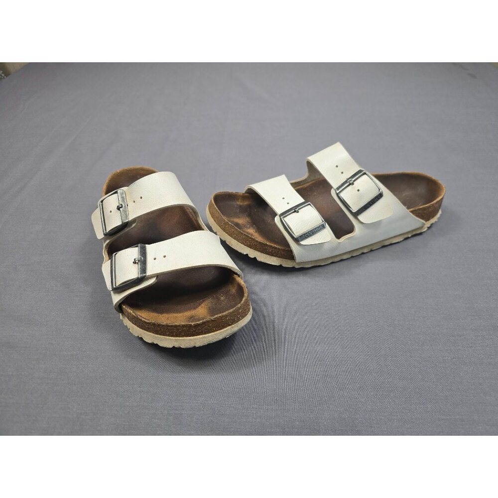 Birkenstock Size 39 Womens Arizona White Leather Sandals Big Buckle - Picture 3 of 8